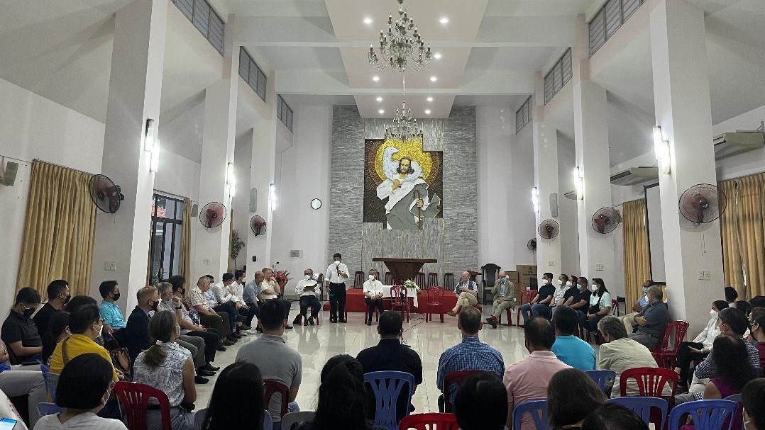 Các cộng đoàn Công giáo nước ngoài tại TPHCM gặp gỡ “hiệp hành”