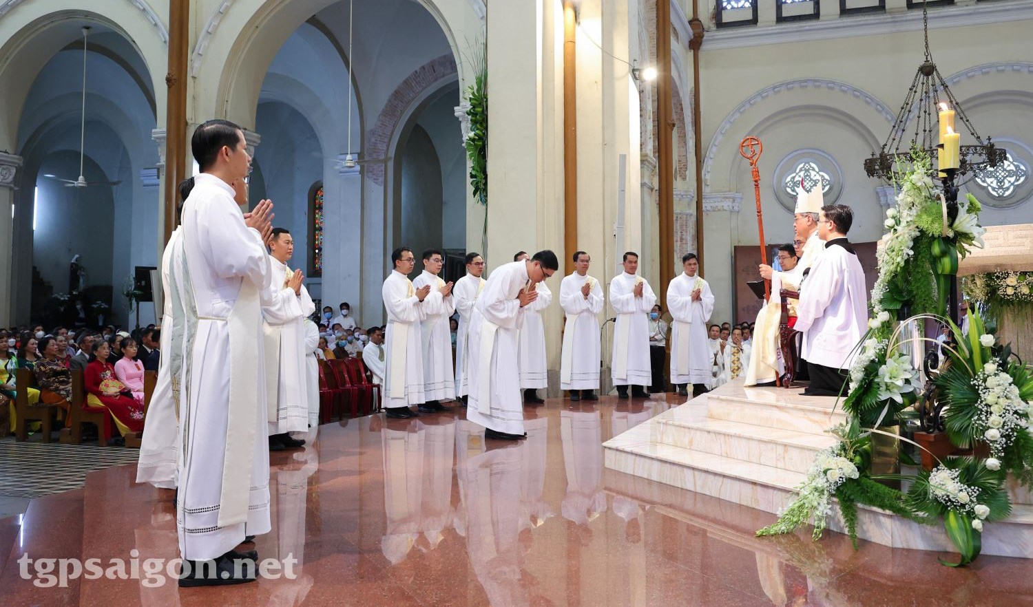 Truyền chức linh mục dịp lễ Thánh Tâm Chúa Giêsu