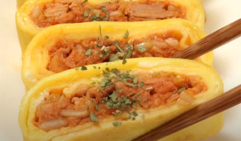 Trứng cuộn cá ngừ hấp dẫn