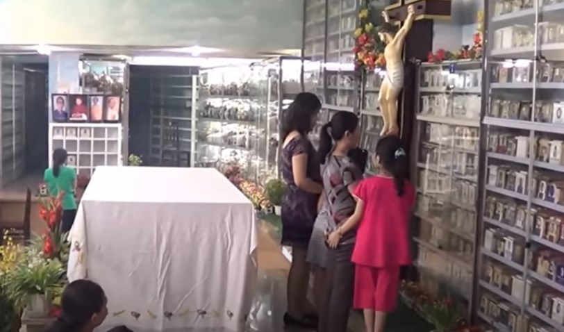 Giúp con cháu tưởng nhớ ông bà đã khuất
