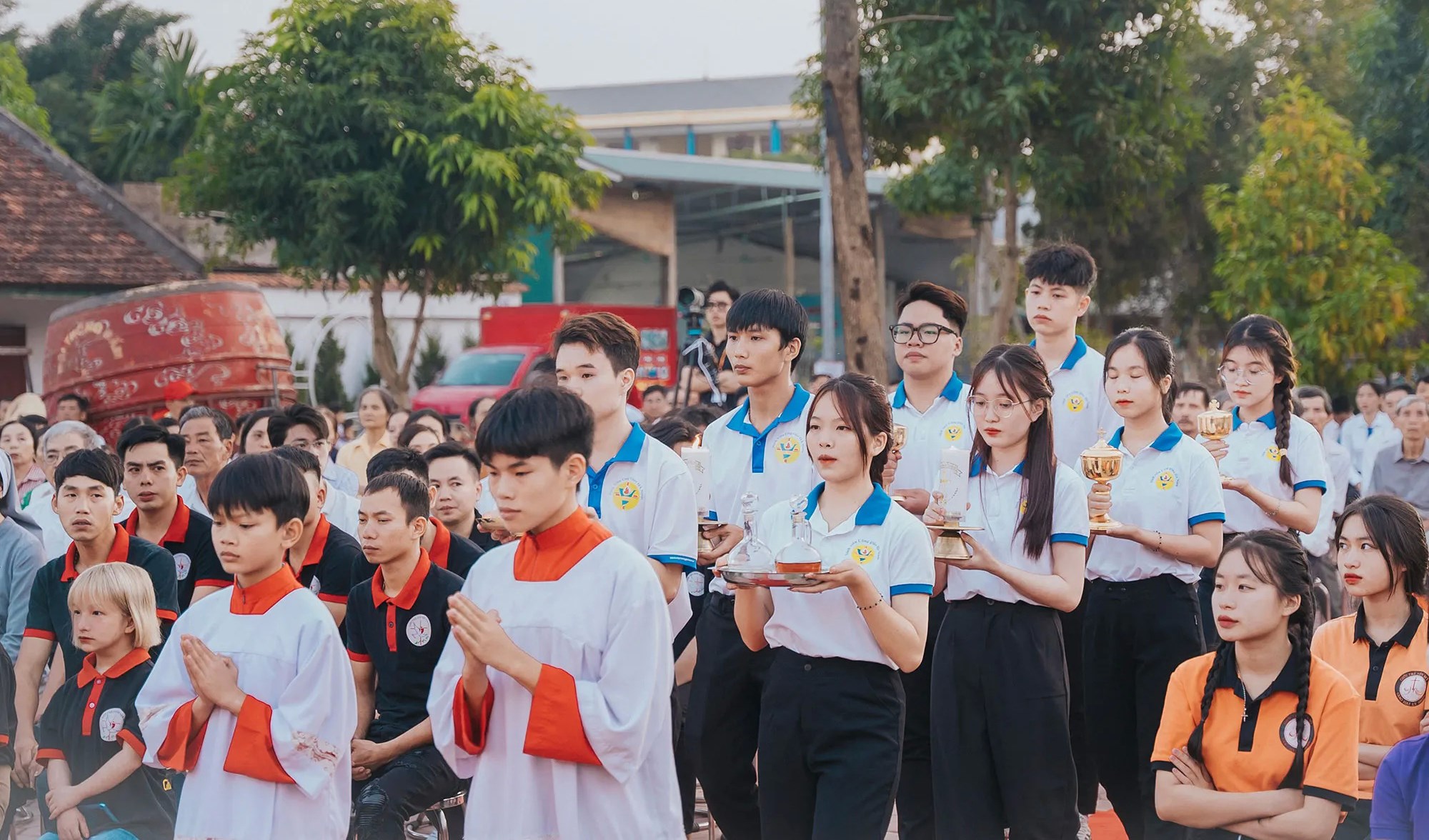 Nhóm Sinh viên Công giáo Hà Nam đồng hành với tha nhân
