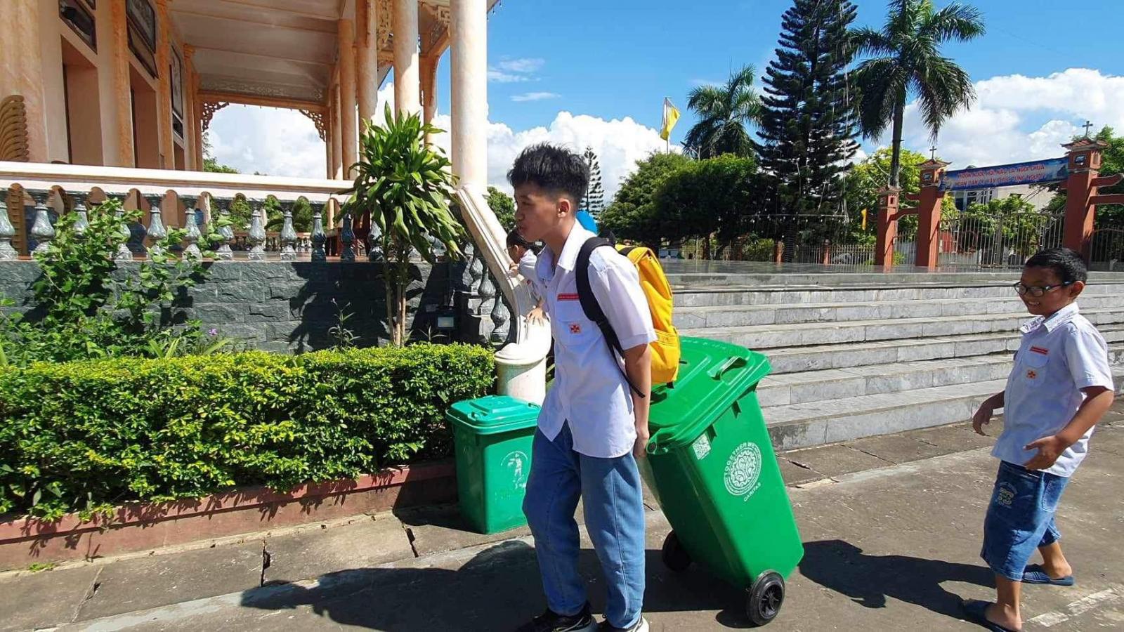 Dạy thiếu nhi bảo vệ môi trường