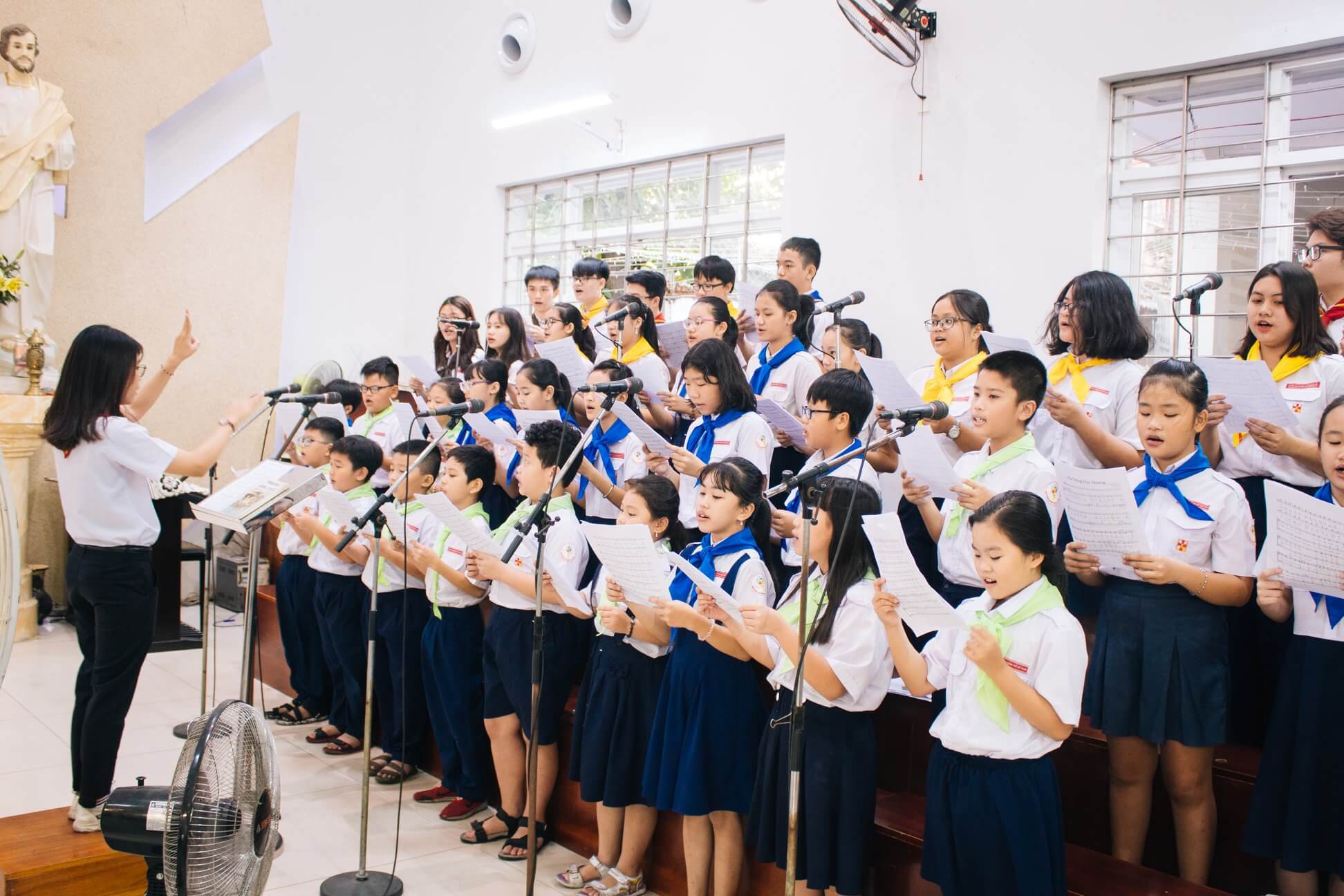 Giúp con chọn nhạc lành mạnh