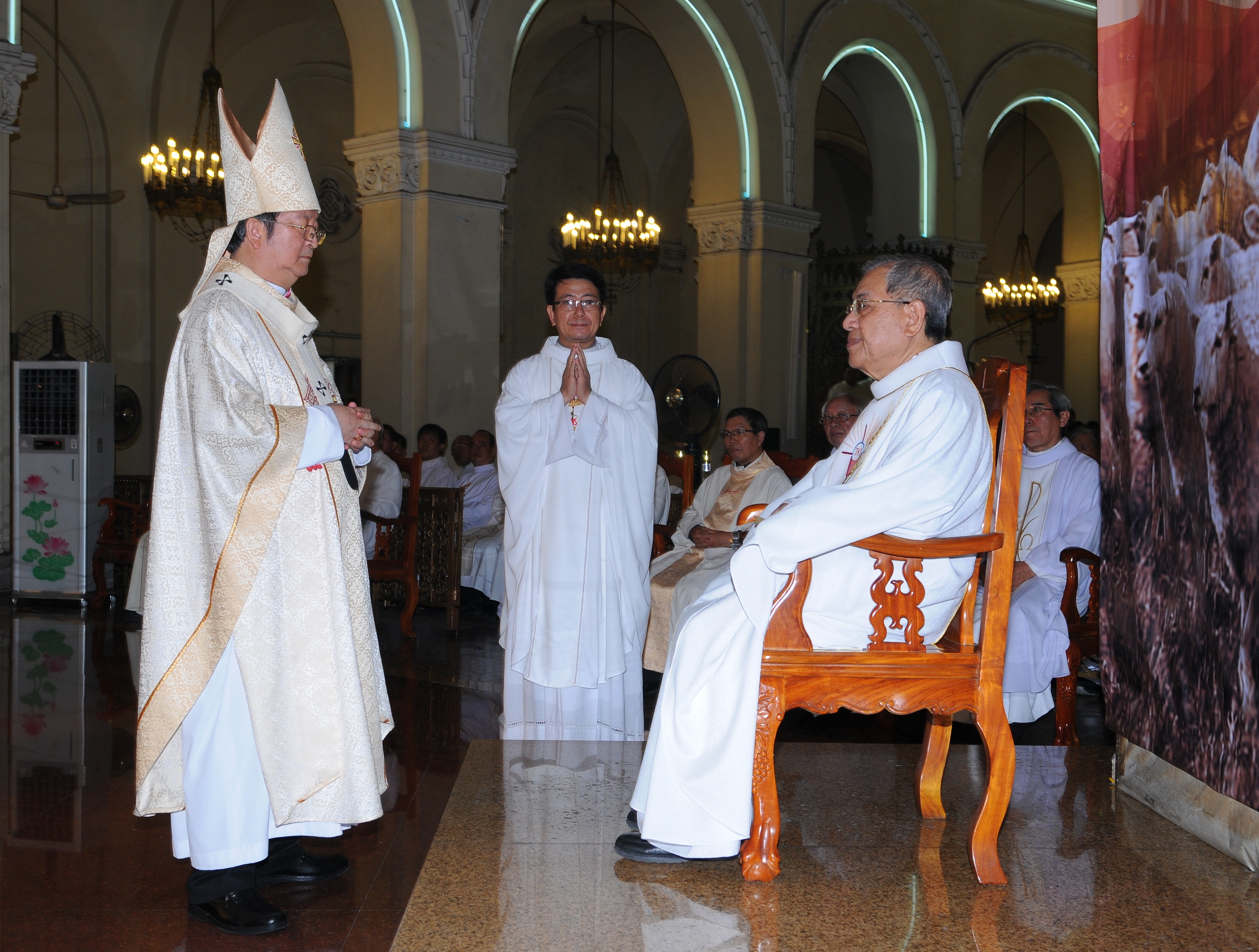 Lm Hồ Văn Xuân