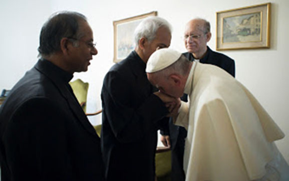 Linh mục Tom Uzhunnalil