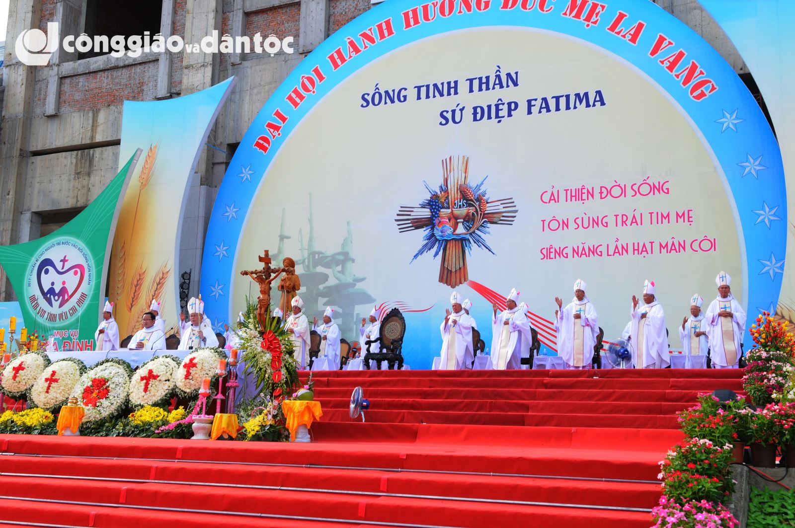 Ket thuc Dai hoi hanh huong La Vang lan thu 31