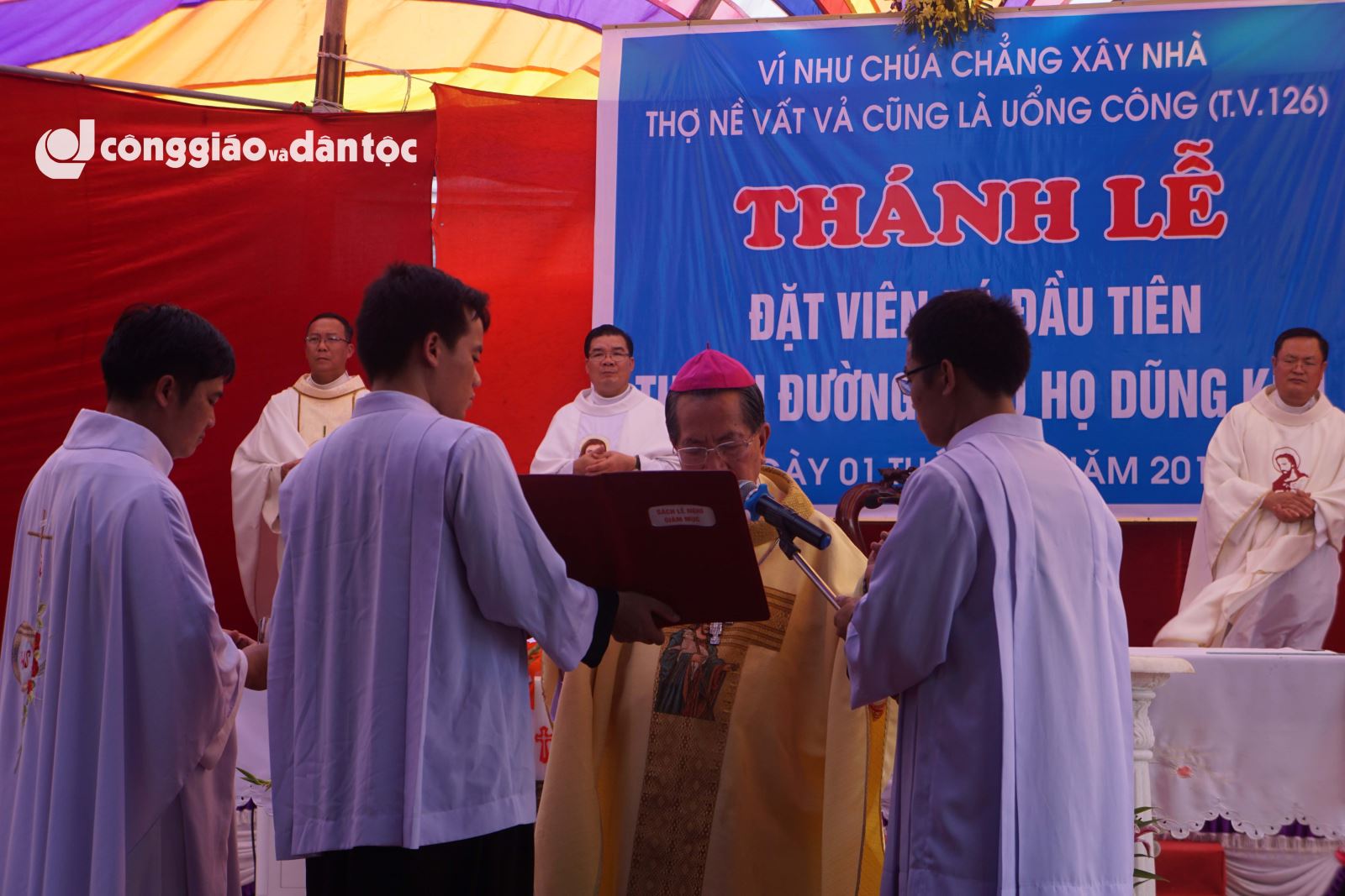 Nha tho Dung Kim