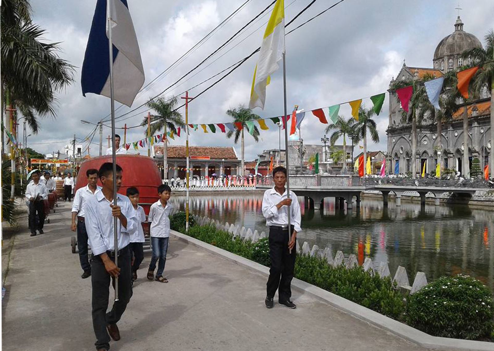 Gx Hong Quang chau luot nam 2017