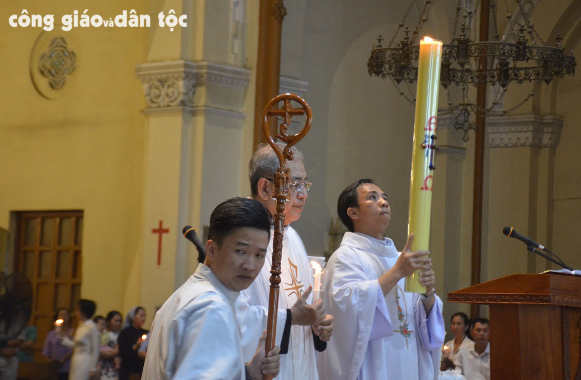 Vong Phuc sinh 2017