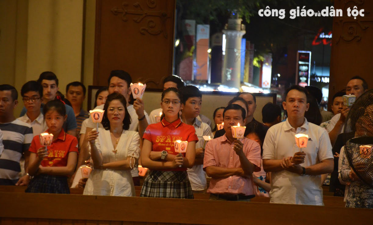 Vong Phuc sinh 2017