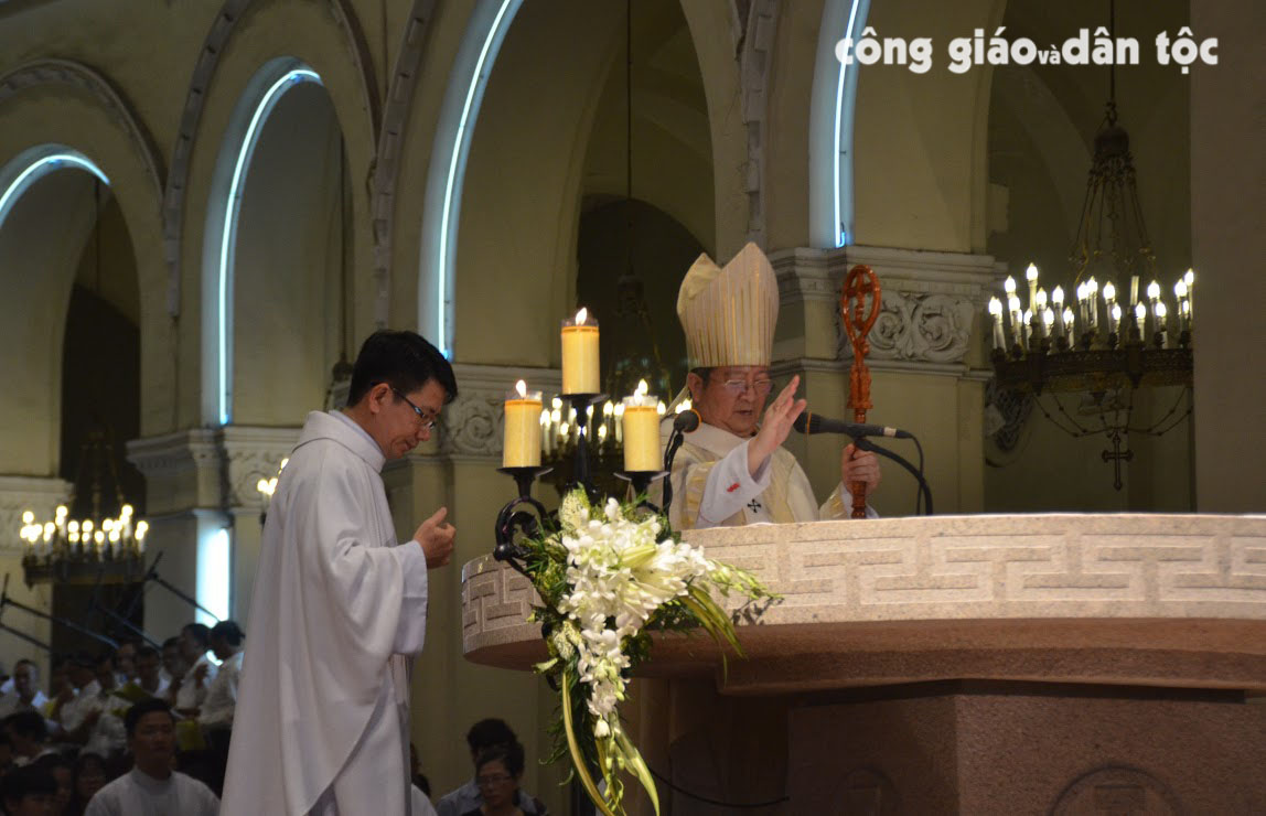 Le vong phuc sinh 2017
