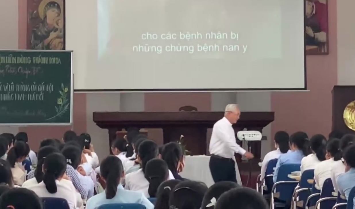 Thuyet trinh te bao goc.jpg (296 KB)