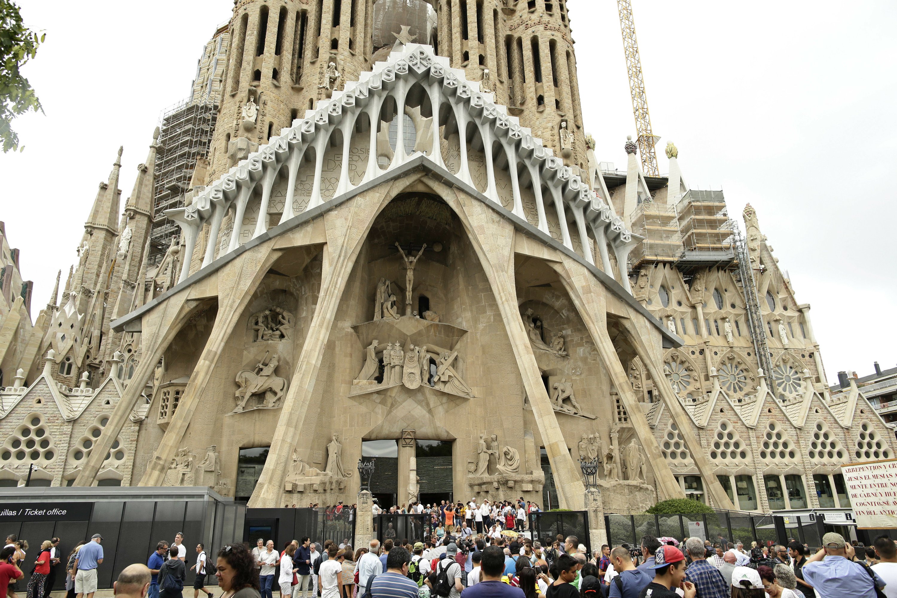 Sagrada Familia 3.jpeg (1.32 MB)