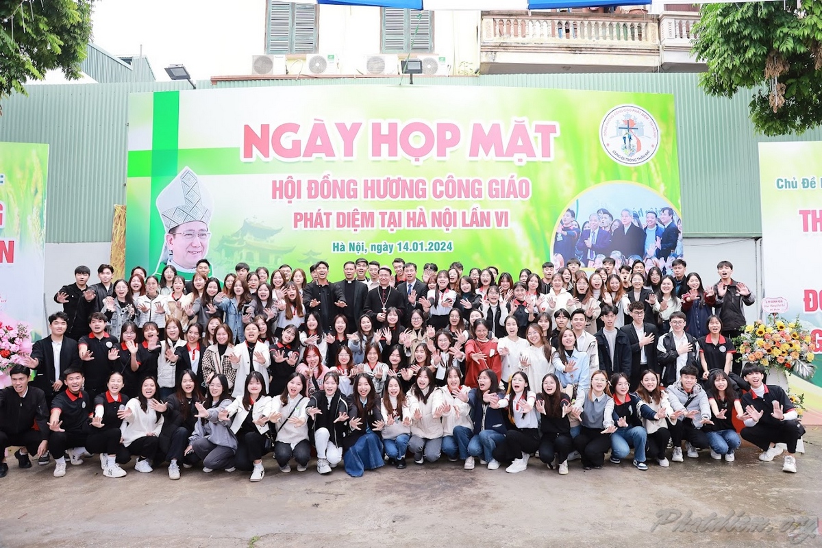 Dong huong Phat Diem.jpg (530 KB)