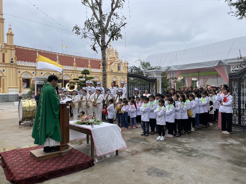 Gx Trung PHuong.jpg (161 KB)