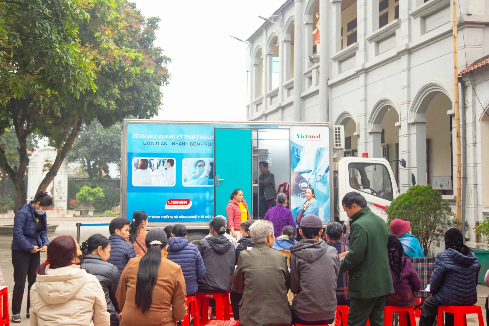 Caritas Ha Noi.jpg (705 KB)