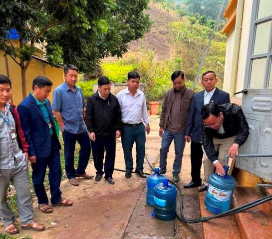 lắp đặt 2 máy lọc nước .jpg (60 KB)
