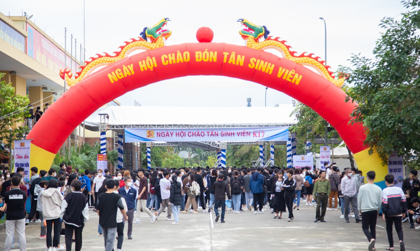 Hinh bai Nhung mua tuu truong.jpg (338 KB)
