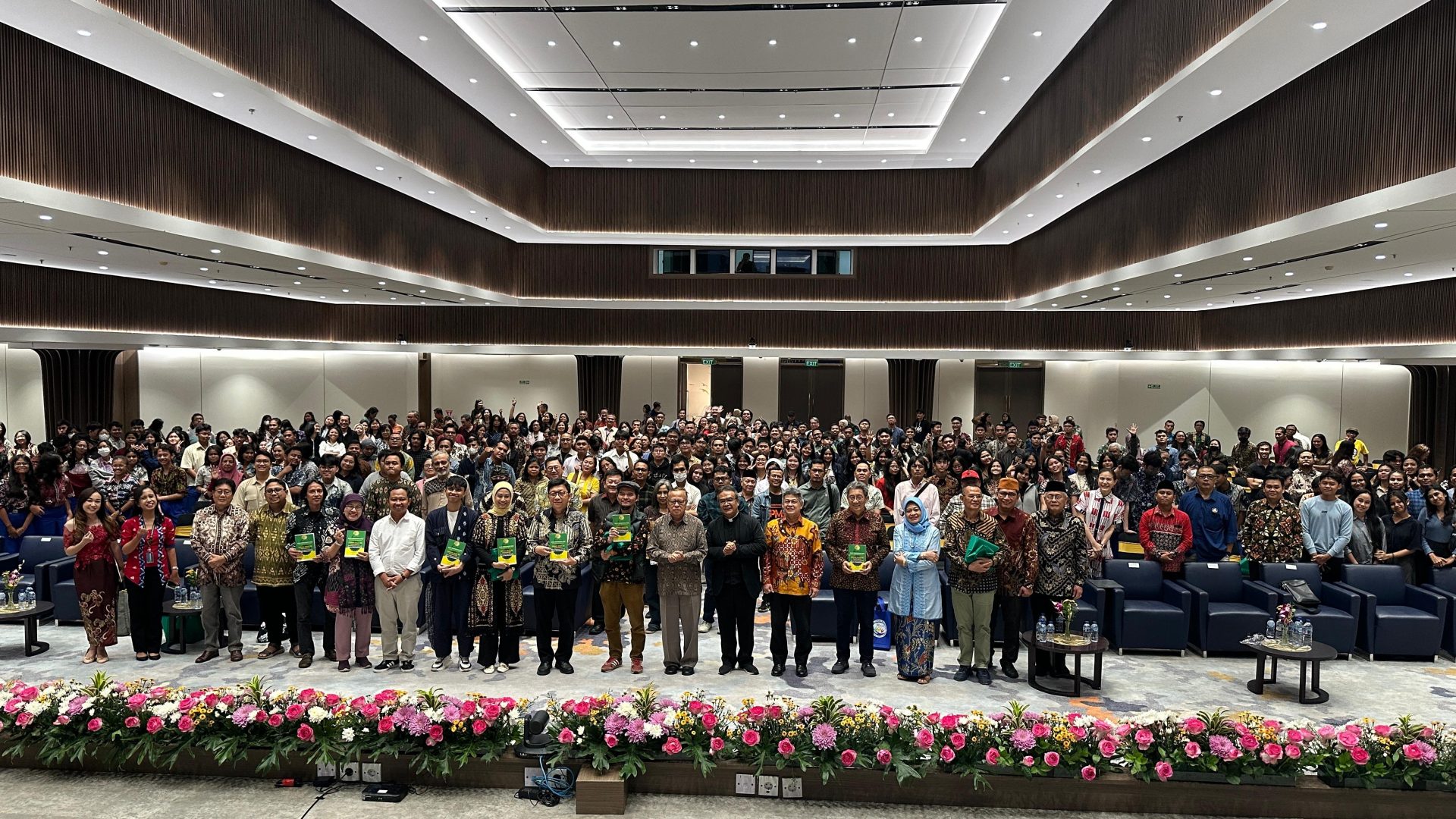 Indonesia Hoi thao ve chuyen tham của Đức Phanxicô.jpg (507 KB)