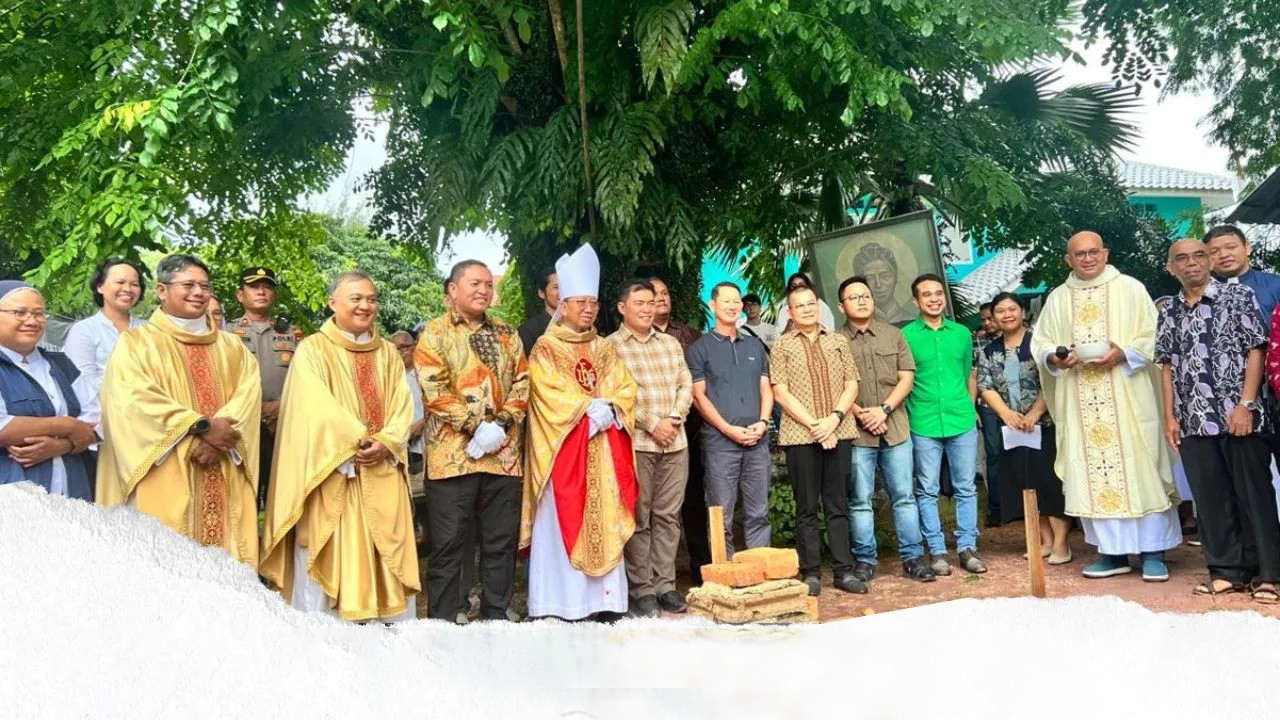 Trung tam thang tien nguoi lao dong.jpg (582 KB)