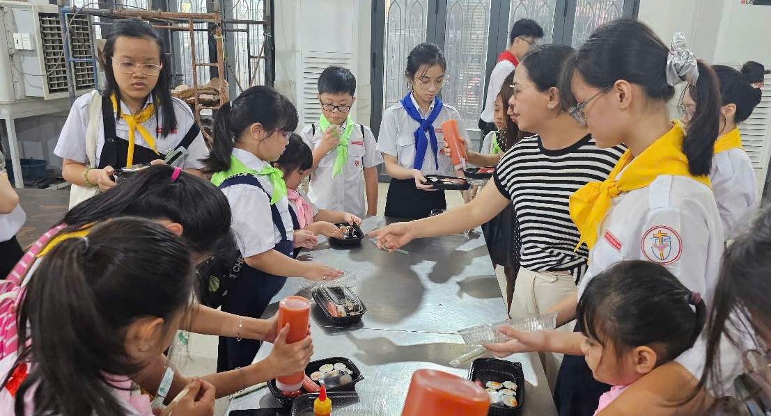 thiếu nhi 4.jpg (205 KB)