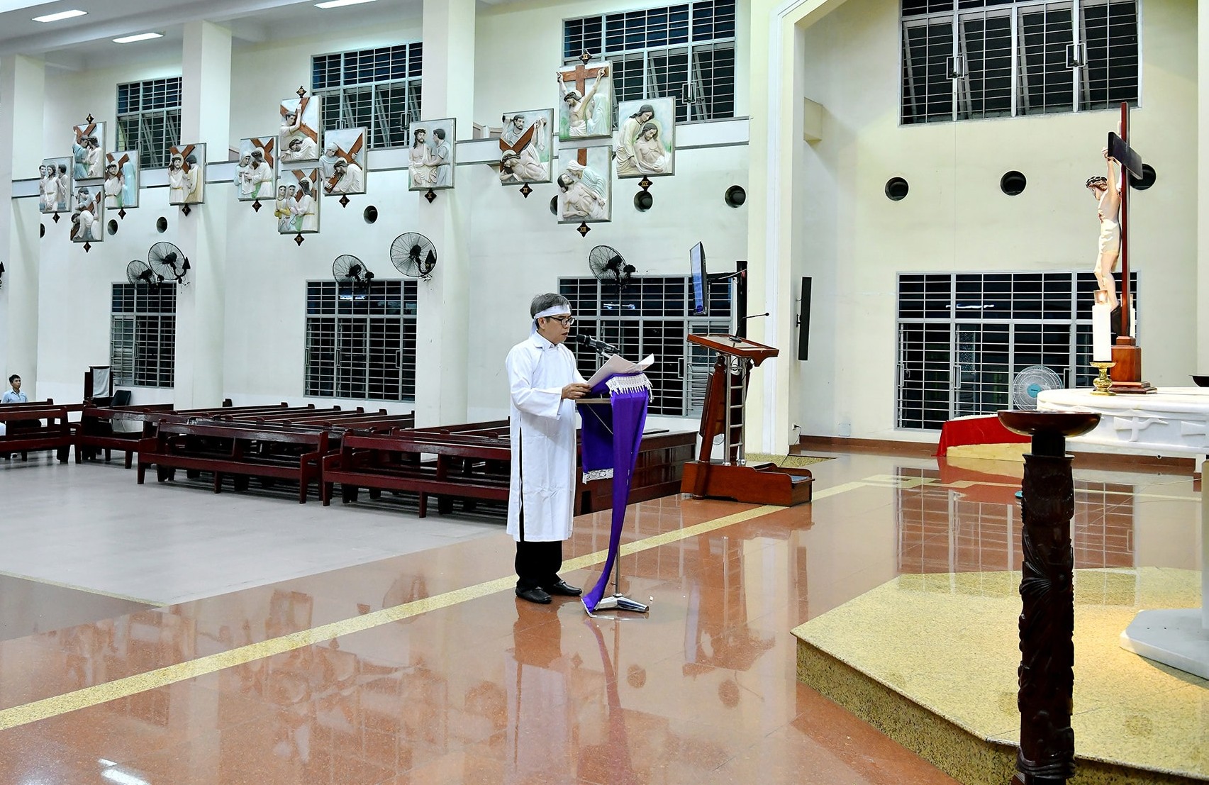 hình 2- Ngắm Giáo xứ  Tân Chí Linh.jpg (491 KB)
