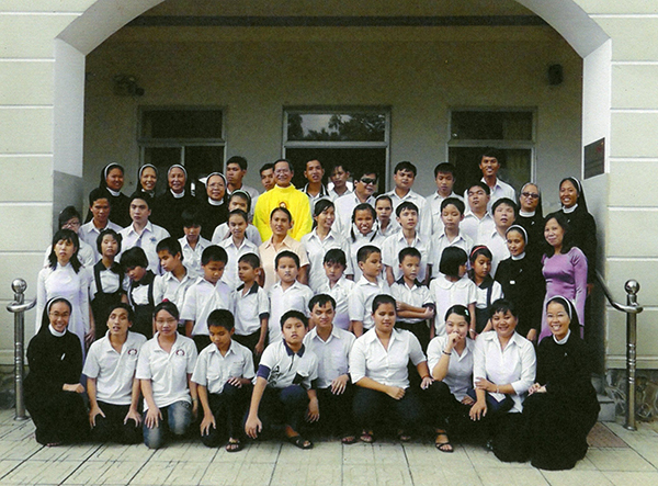 cung cac em nho tai mai am Nhat Hong.jpg (301 KB)