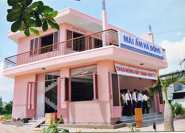 mai am ha dong noi day chu cho nhieu em nho co hoan canh kho khan.jpg (305 KB)