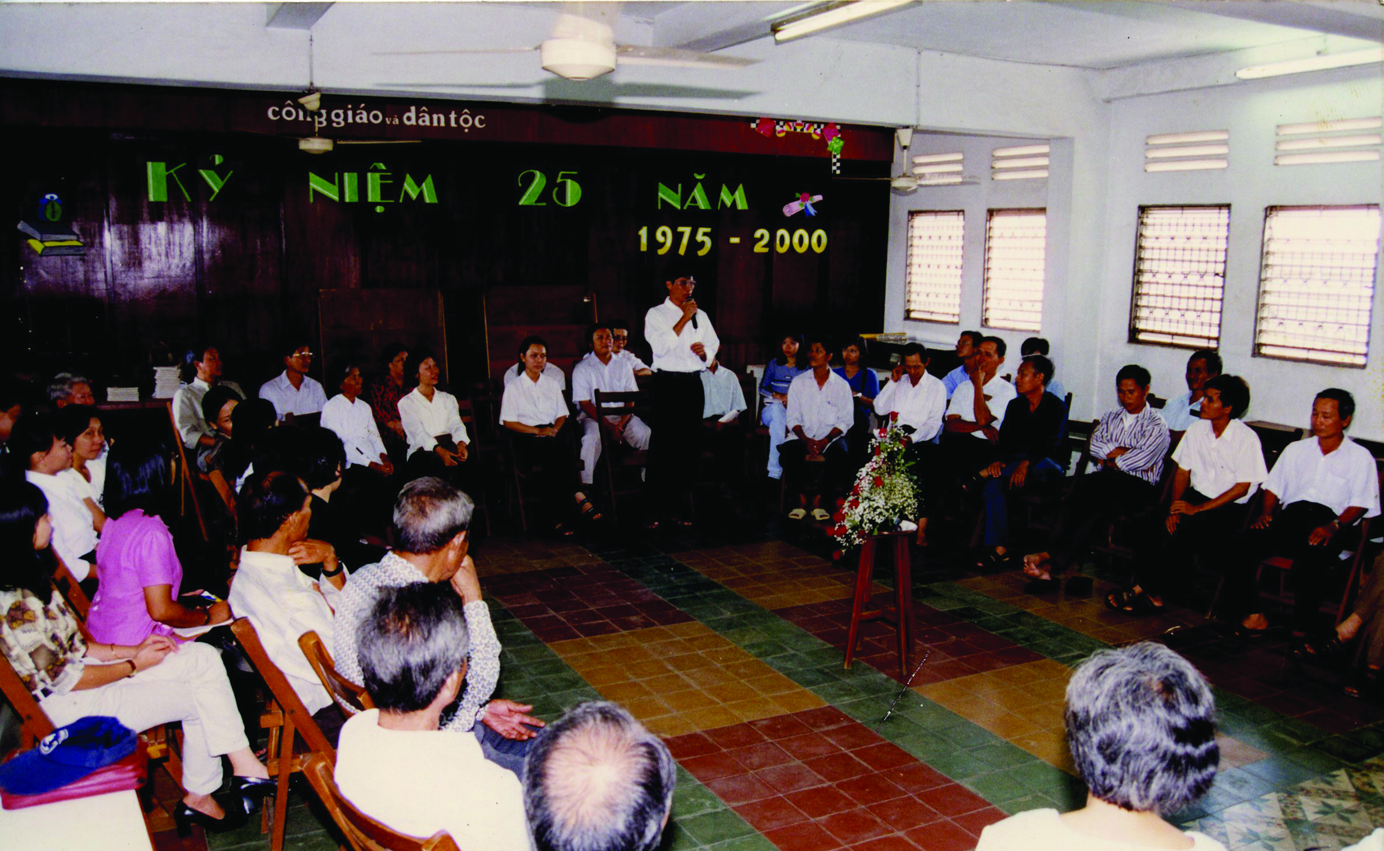 Tu Tam tinh den GNND.jpg (4.87 MB)