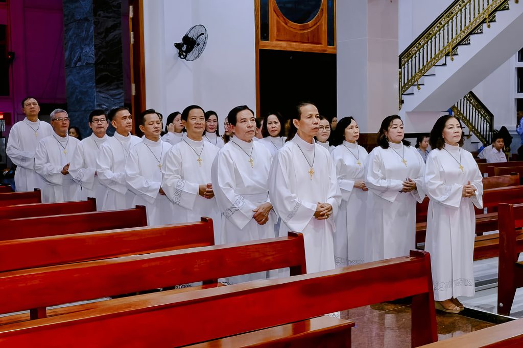 Chuyện những người đọc Thánh thư
