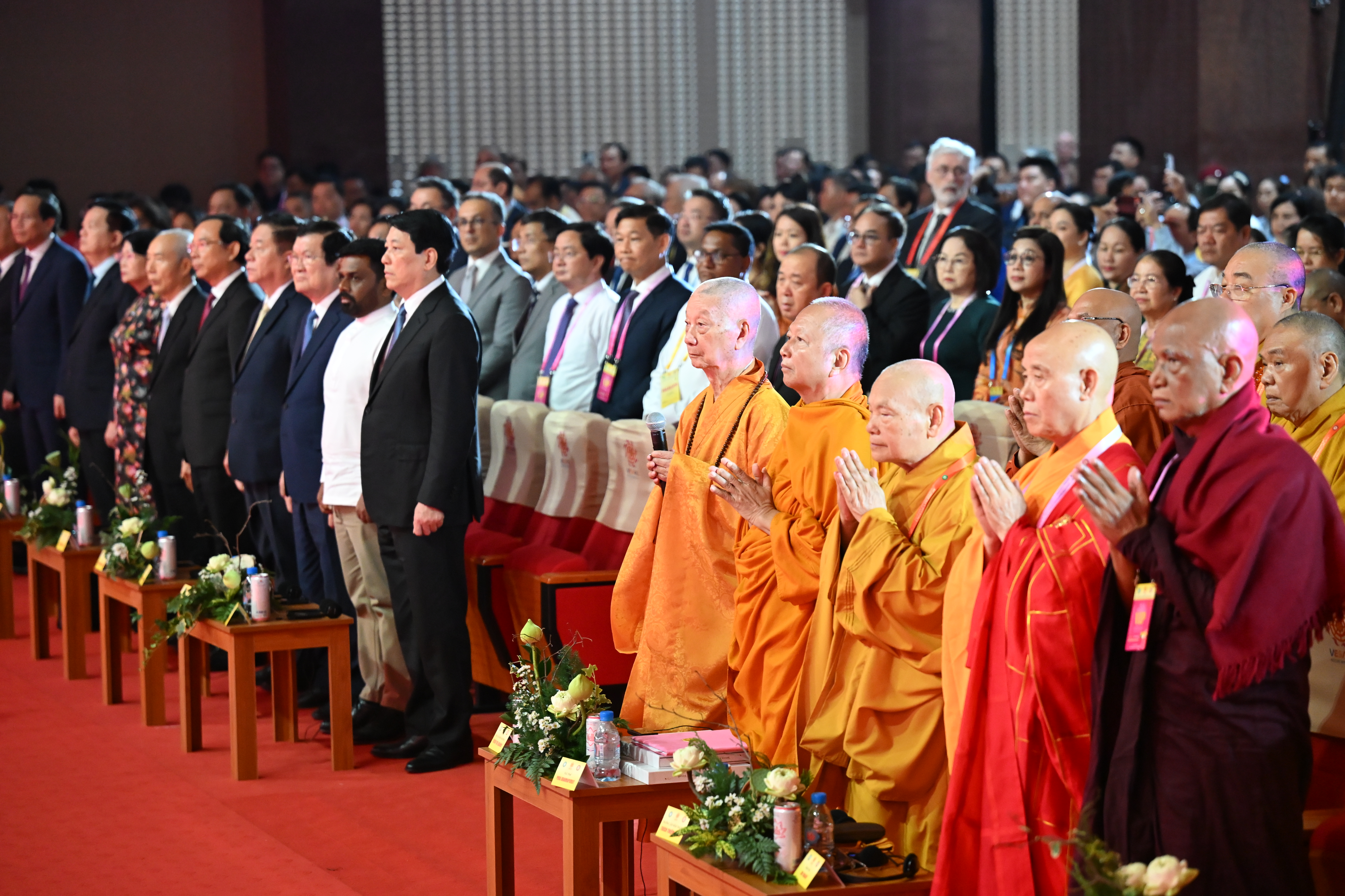 3Vesak.JPG (7.09 MB)