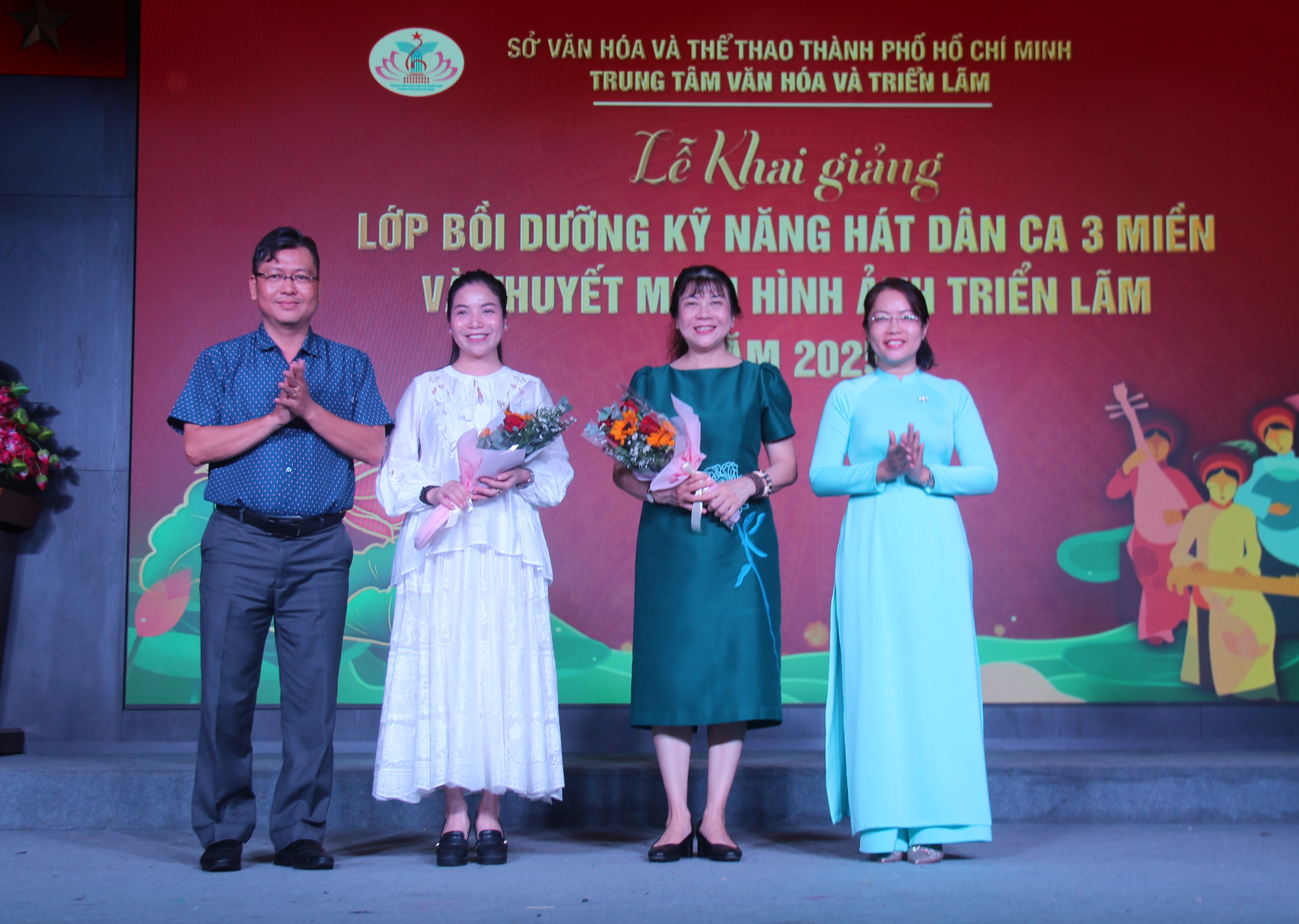 Lop Boi duong dan ca_3.JPG (1.23 MB)