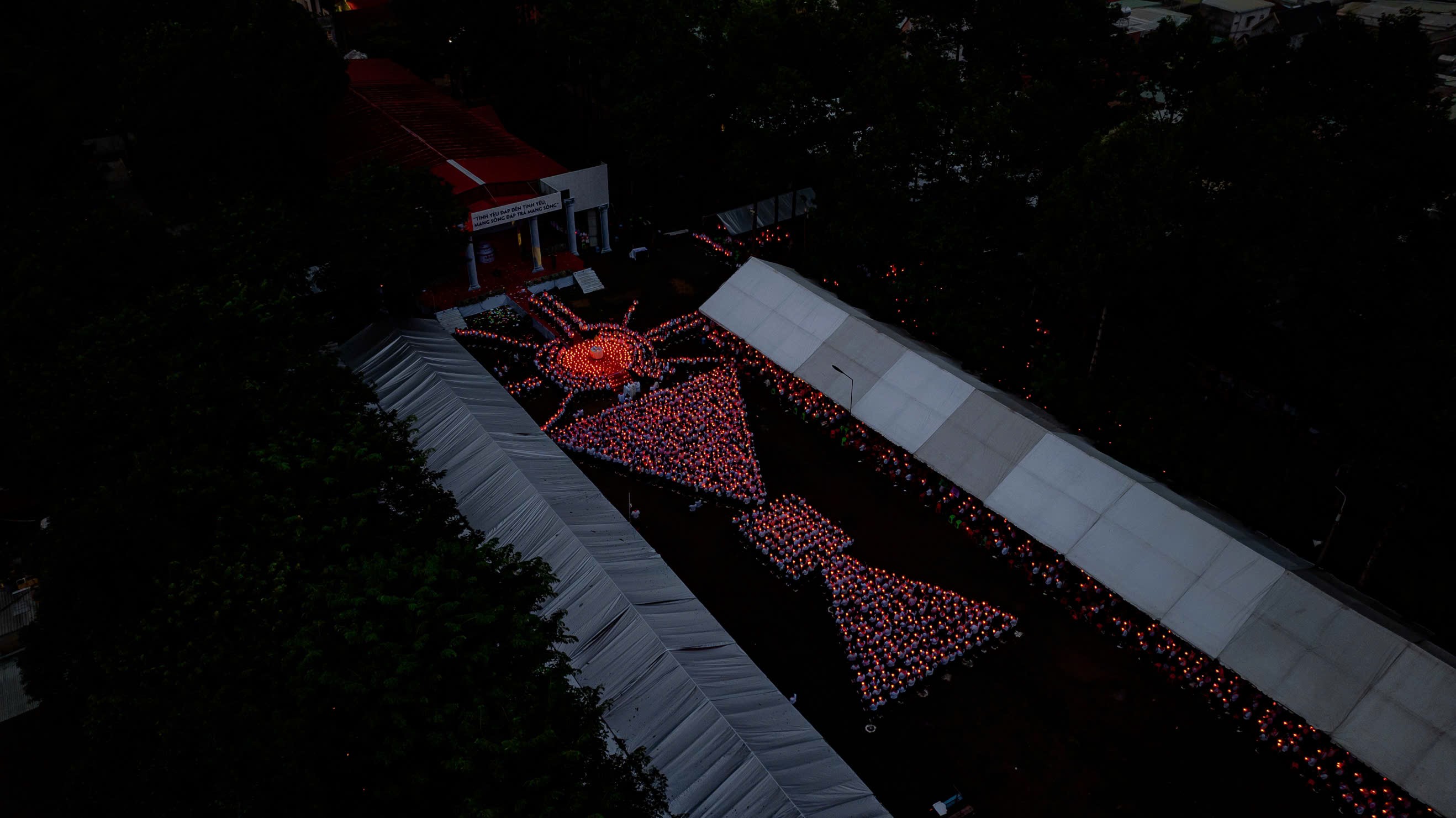 ong kinh 2505 a.jpg (331 KB)