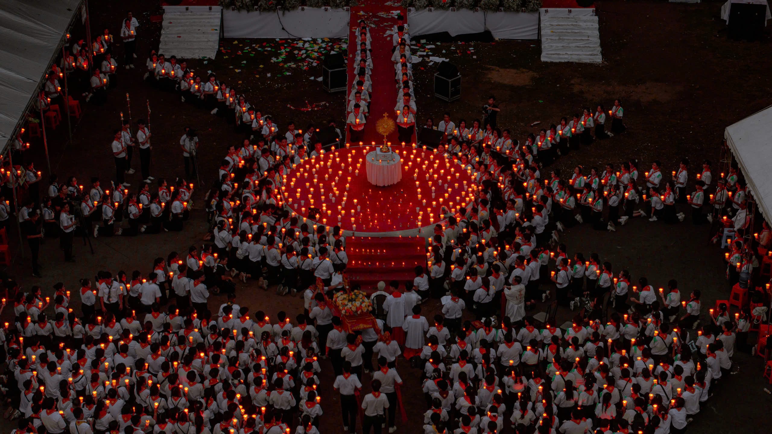 ong kinh 2505 b.jpg (602 KB)