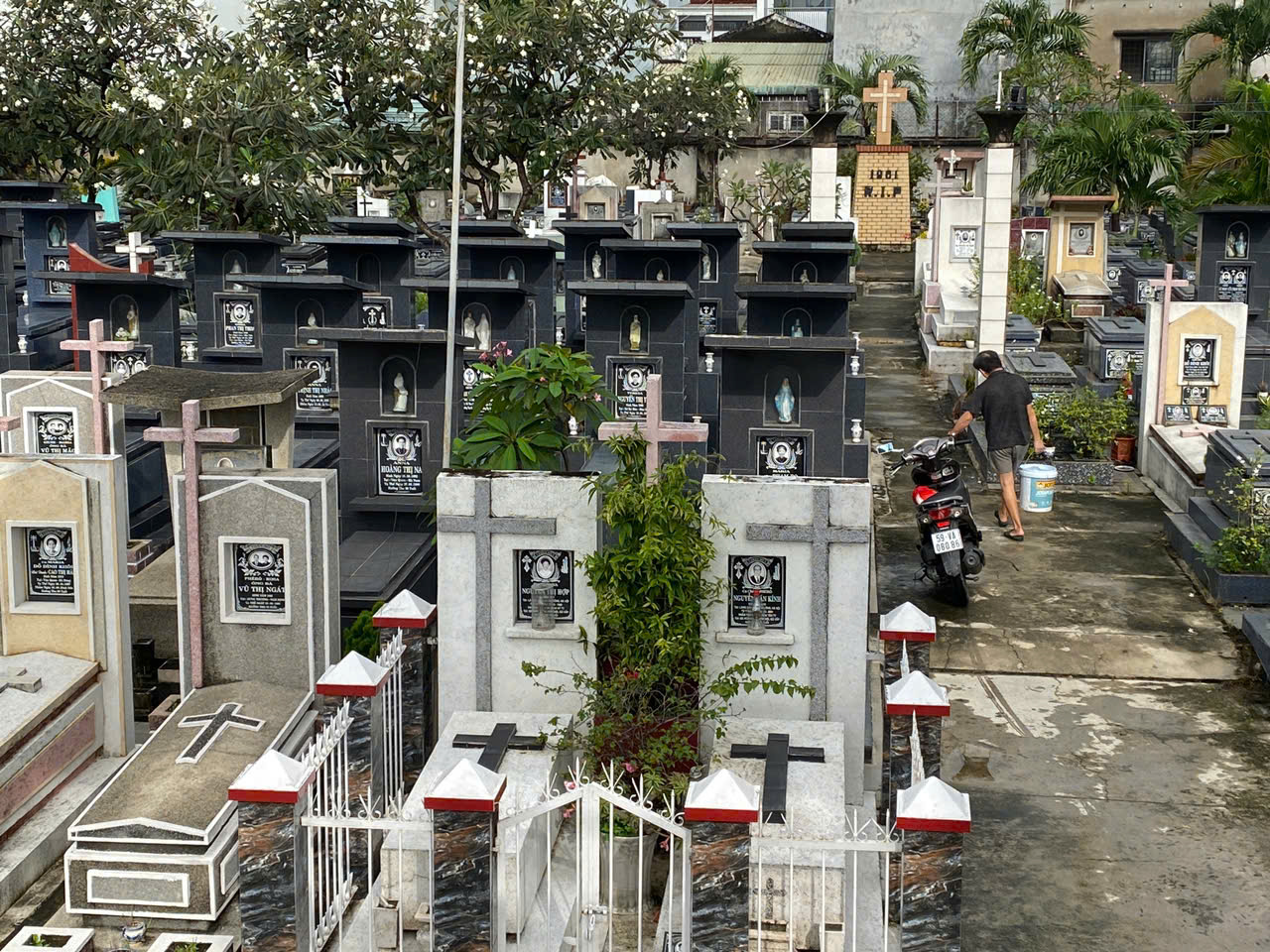 ong kinh a.jpg (518 KB)