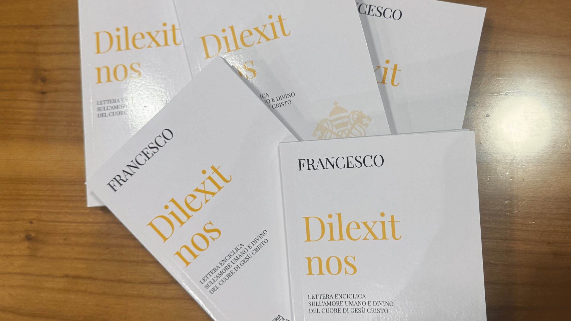 12_Thong diep Dilexit nos.jpg (302 KB)