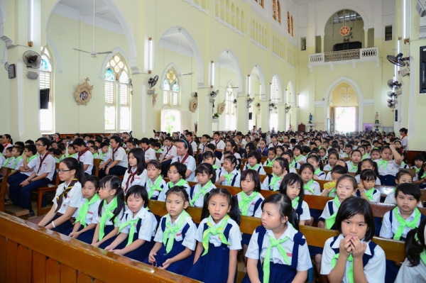 Ban doc 2555_Thanhle Thieu nhi.jpg (233 KB)