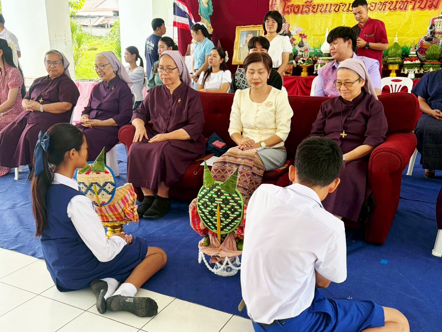lễ Wai Khru 01.jpg (433 KB)