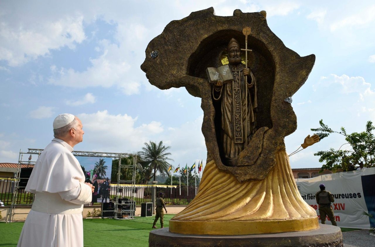 ĐTC thăm Đại học Công giáo Trung Phi ở Cameroon - ảnh Vatican Media.jpeg (175 KB)