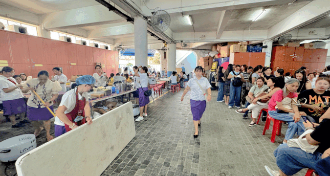 Hong Kong_Người di cư sinh hoạt tại giáo xứ Thánh Giuse.png (169 KB)