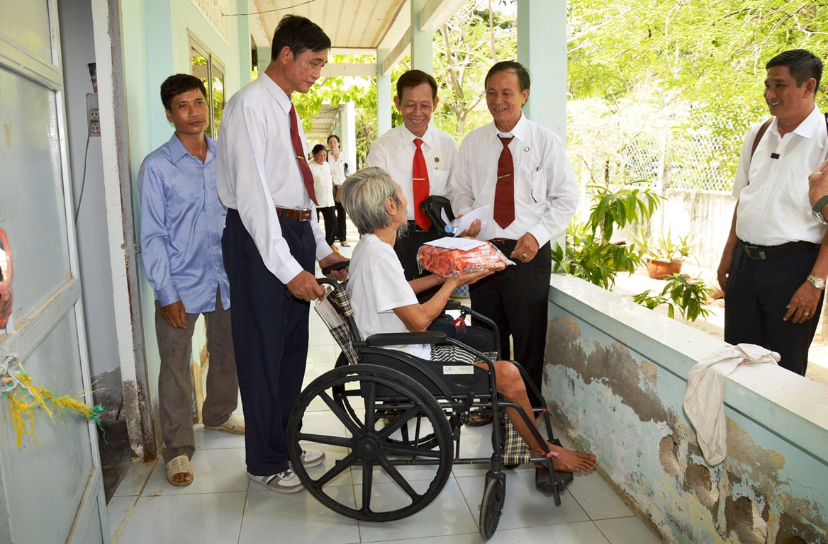 Hơn 10.000 đoàn viên Phạt tạ Thánh Tâm hướng về năm mục vụ 2026