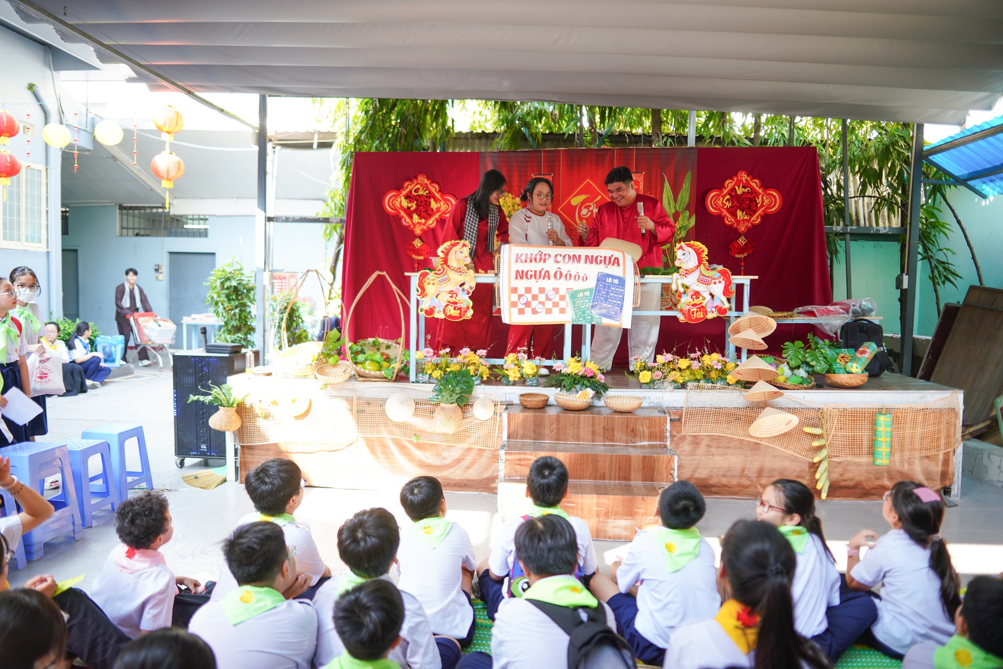 hoichoxuan.jpg (725 KB)