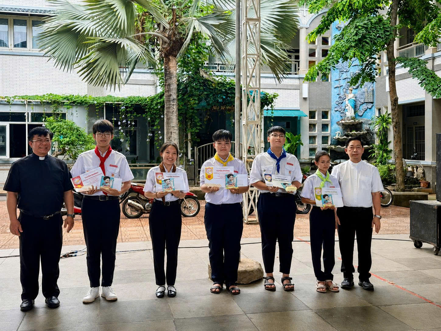 cuộc thi giáo lý hạt An Bình.jpg (578 KB)