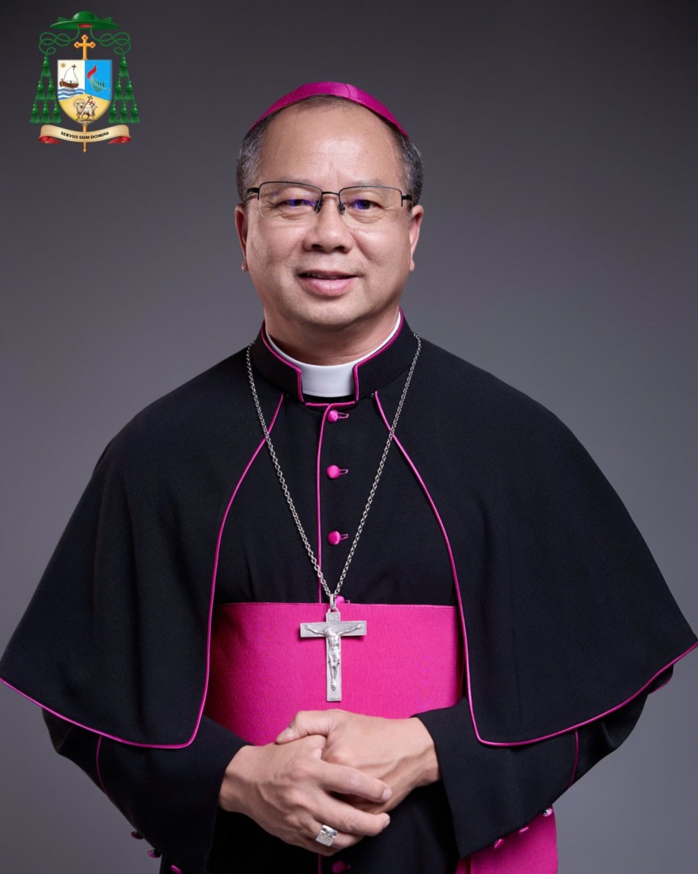 Bishop_Nguyen_Quoc_Hung_of_Qui_Nhon.jpg (146 KB)