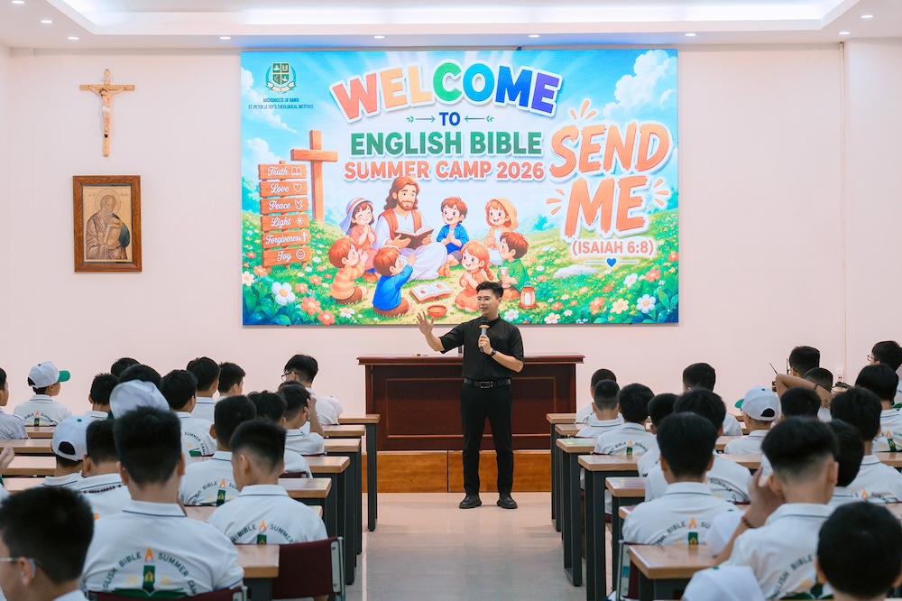Rèn kỹ năng từ mái nhà chung