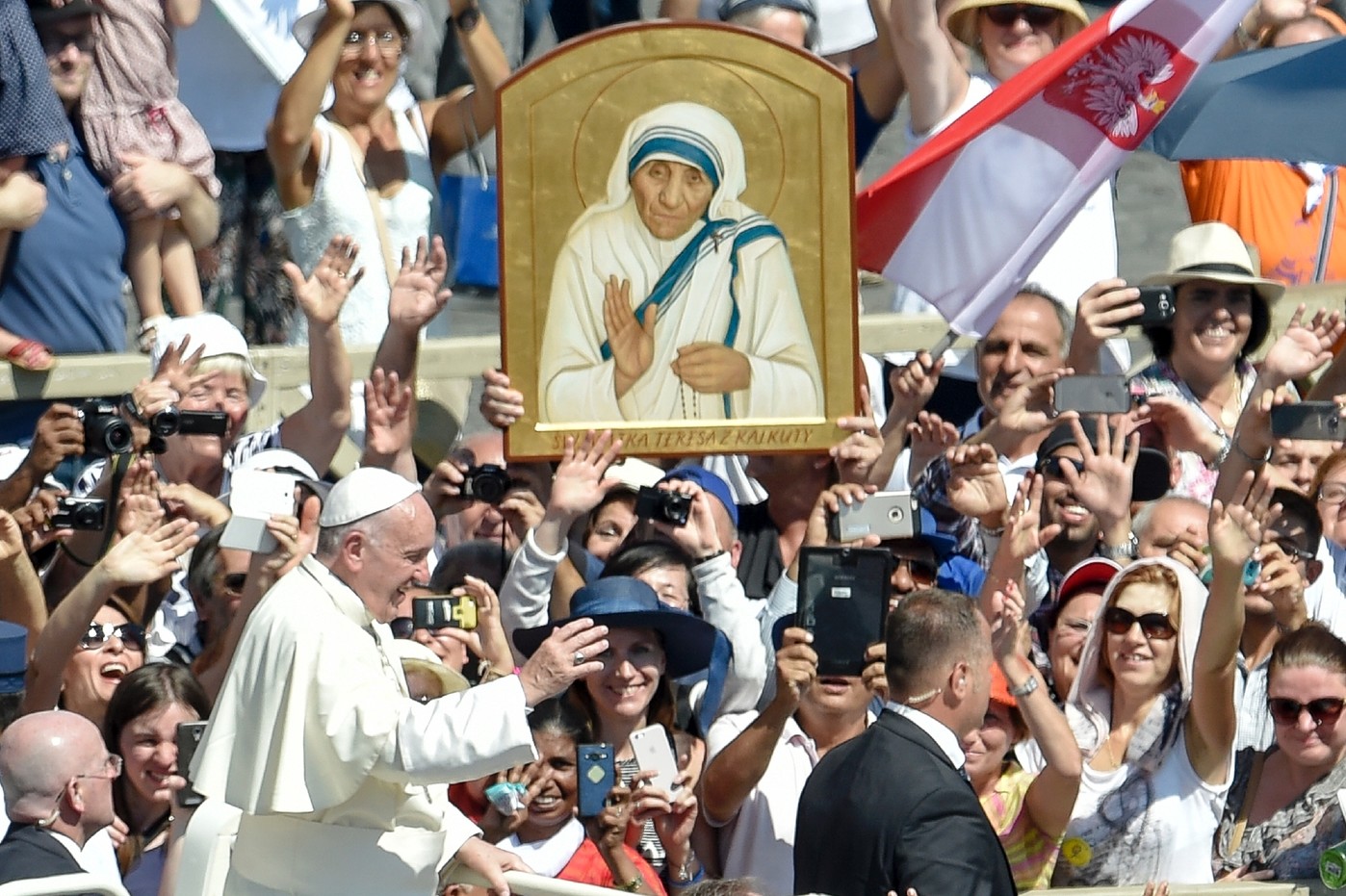 Cauchuyengiao dan 2560 Mere_Teresa_de_Calcutta 3.jpg (324 KB)
