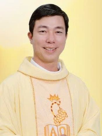 Lm Đaminh Đỗ Huy Hòa.jpg (17 KB)
