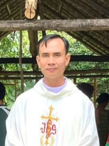 Linh mục Giuse Cao Viết Tuấn.jpg (29 KB)