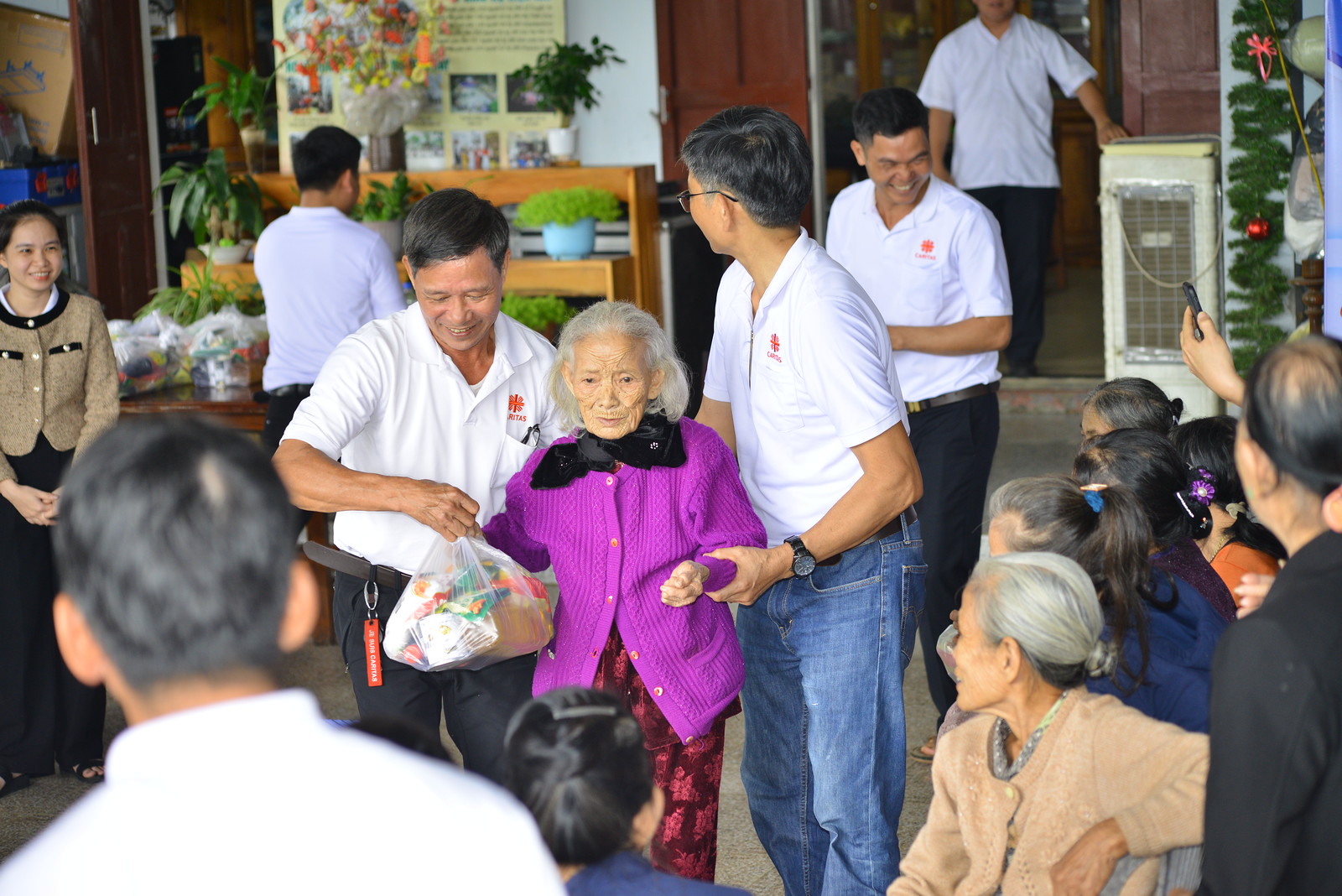 Caritas Đà Năng.jpg (394 KB)