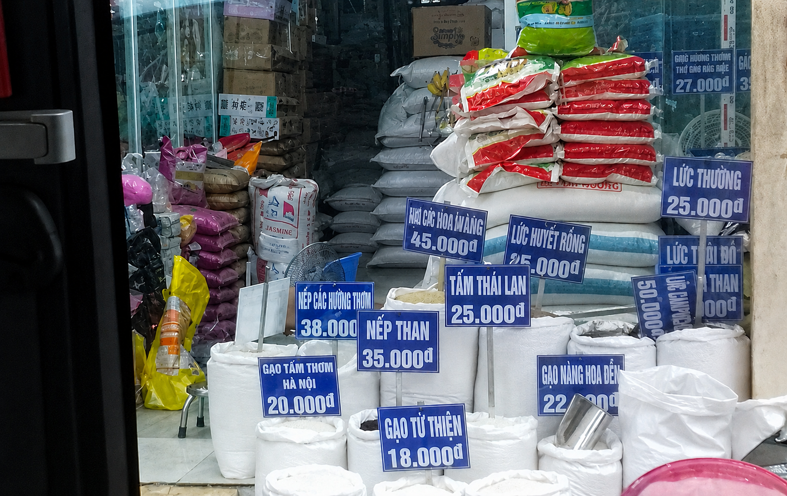 Xót xa “tên” một loại gạo